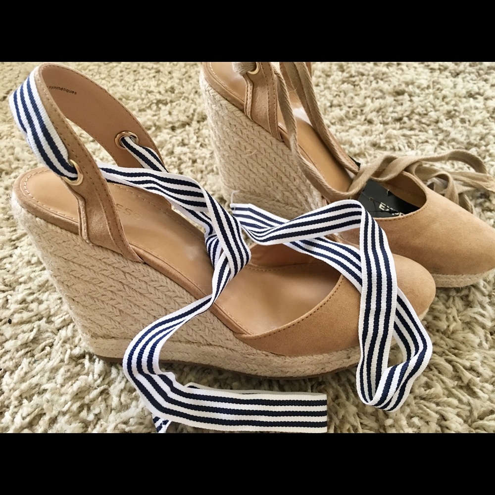 Express Closed Toe Espadrilles